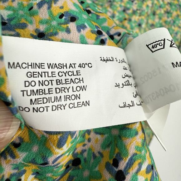 Nuon Tie waist crop Blouse size Small Green Ditzy Flowers Long Sleeve Button up - Picture 10 of 13